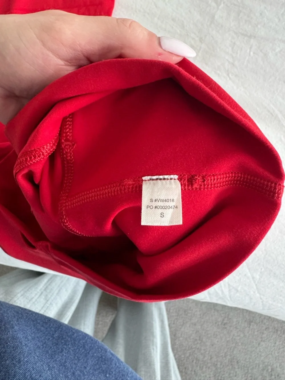 Vuori Cherry Red Allthefeels Set - Sports Bra and High-Waist Leggings - Picture 3 of 4